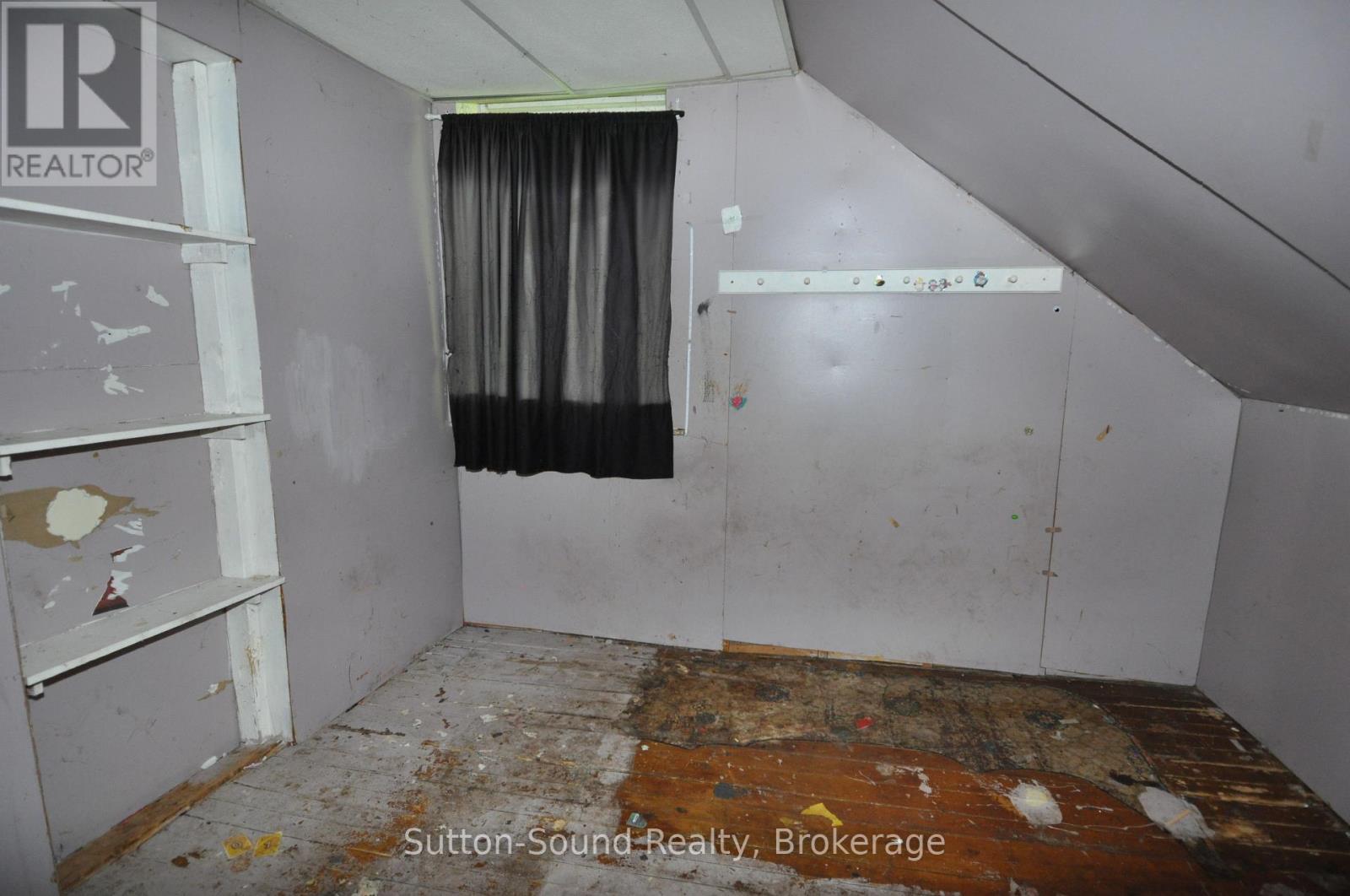 758016 Girl Guide Road, Georgian Bluffs, Ontario N4K 5N7 - Photo 25 - X12414442