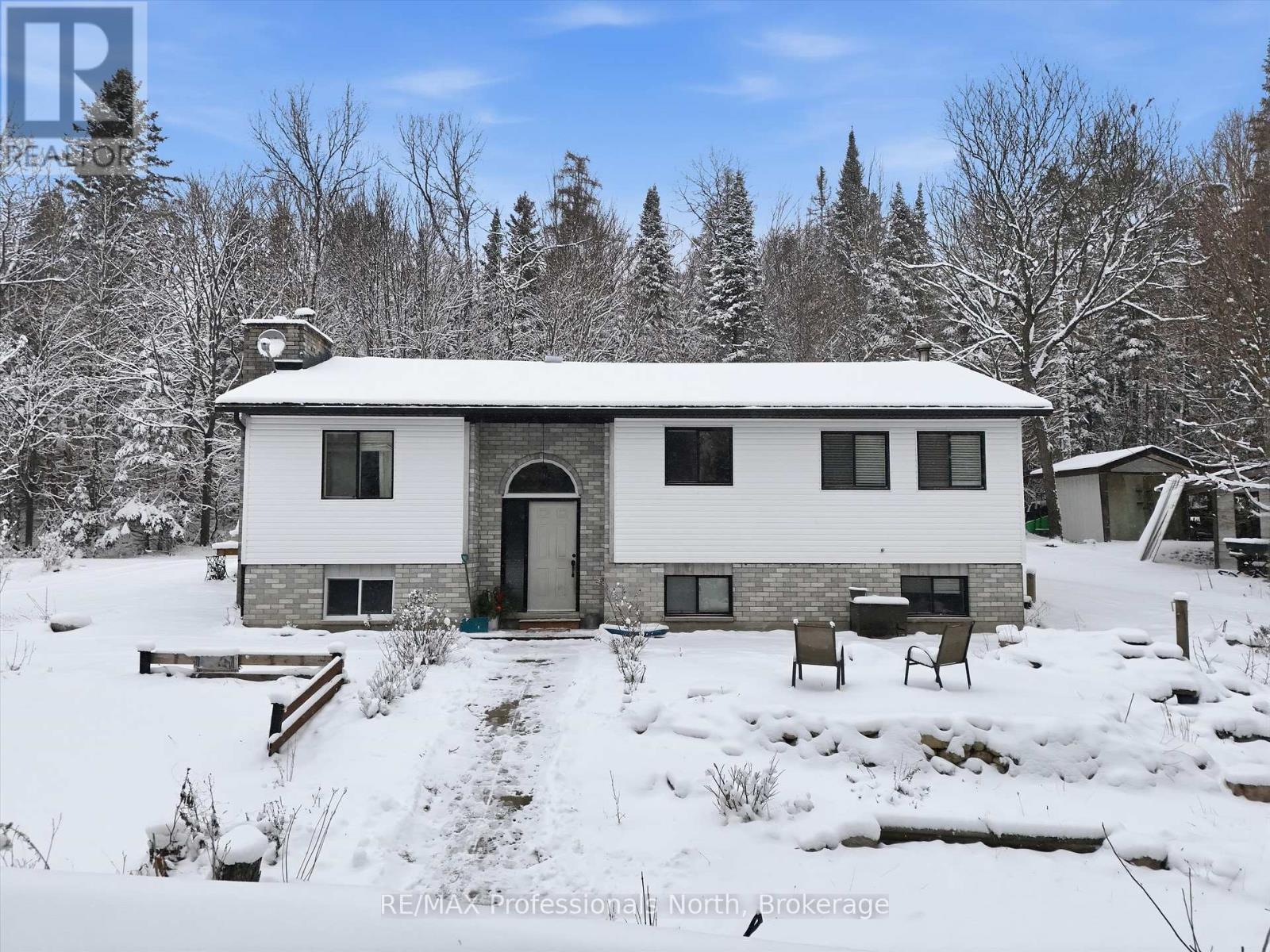 966 BOUNDARY ROAD, Huntsville, Ontario