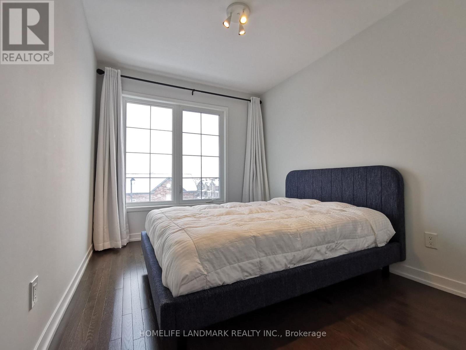 84 Lady Dolores Avenue, Vaughan, Ontario L6A 4Y4 - Photo 6 - N12592628