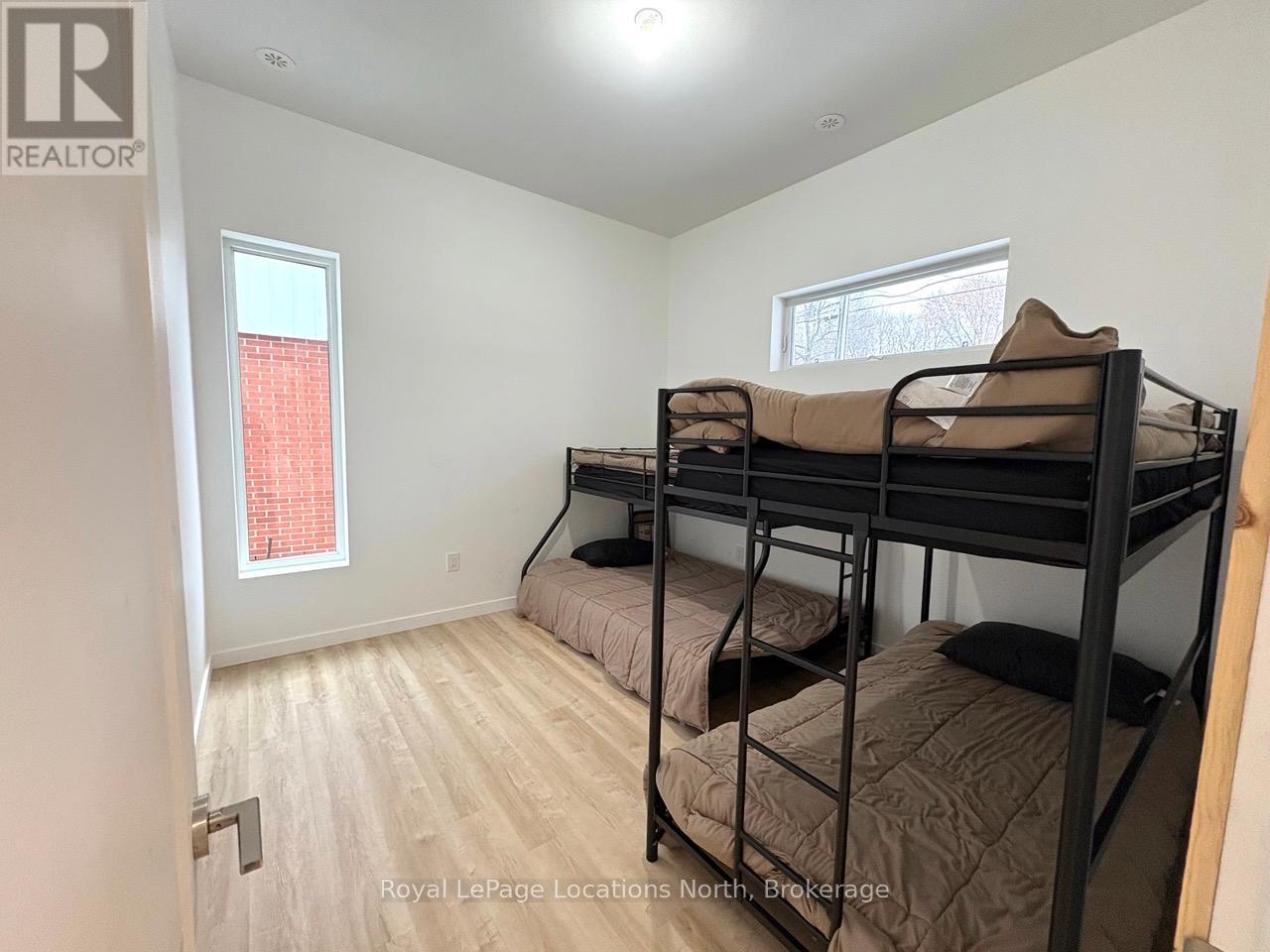 304 Eliza Street, Meaford, Ontario  N4L 1B2 - Photo 10 - X12592358