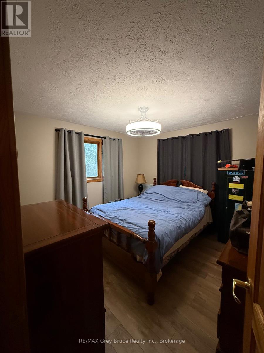 210 Cape Hurd Road, Northern Bruce Peninsula, Ontario  N0H 2R0 - Photo 10 - X12592076