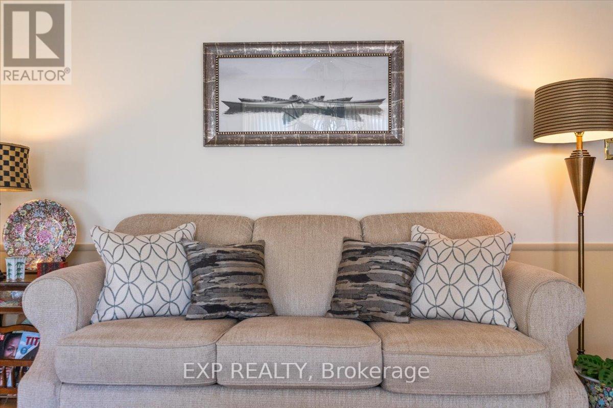 36 Juno Crescent, Georgina, Ontario  L0E 1R0 - Photo 14 - N12592654