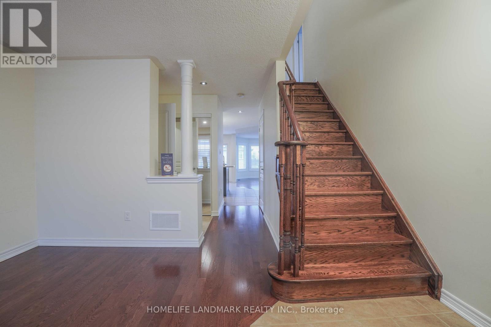 79 Stoyell Drive, Richmond Hill, Ontario L4E 0M9 - Photo 6 - N12592634