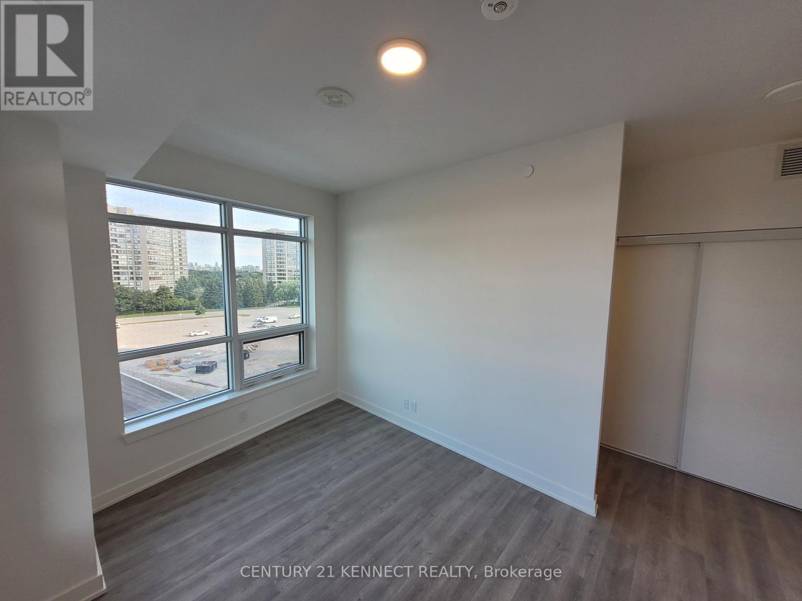 B-432 - 50 Upper Mall Way, Vaughan, Ontario  L4J 0J2 - Photo 18 - N12592674