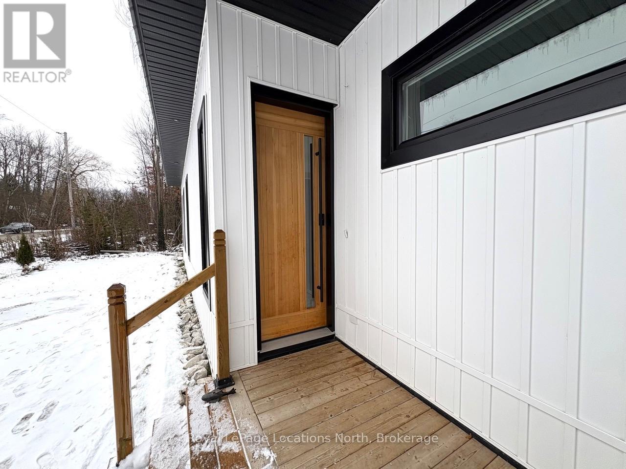 304 Eliza Street, Meaford, Ontario  N4L 1B2 - Photo 2 - X12592358