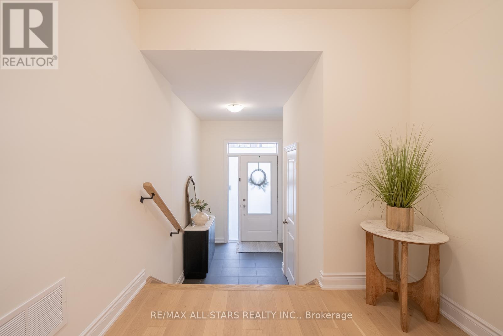 12 Griffith Street, Aurora, Ontario  L4G 7B6 - Photo 7 - N12592680