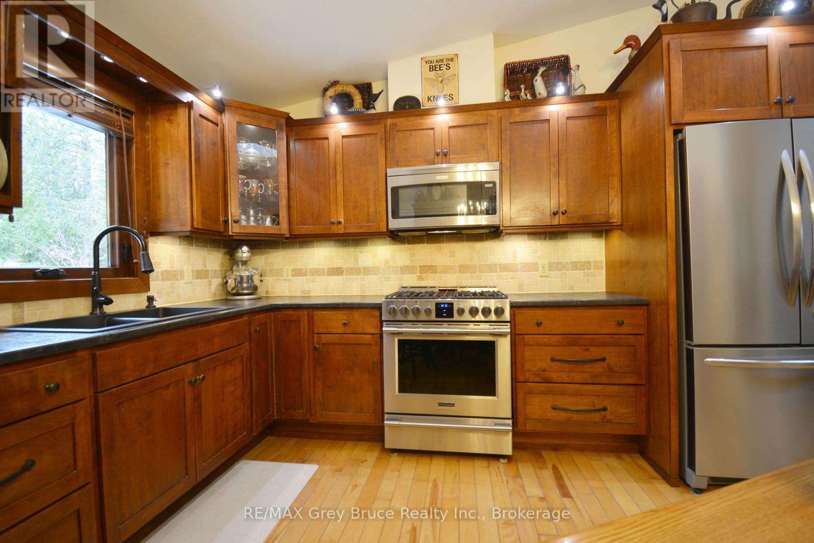 54 Carter Road, Northern Bruce Peninsula, Ontario  N0H 1W0 - Photo 13 - X12592802