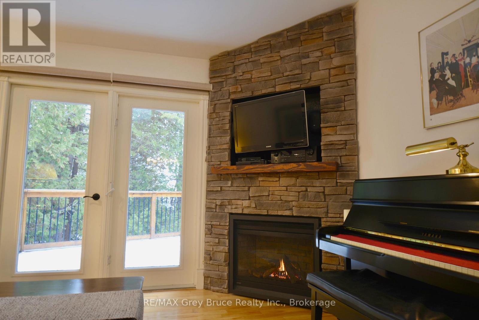 54 Carter Road, Northern Bruce Peninsula, Ontario  N0H 1W0 - Photo 10 - X12592802