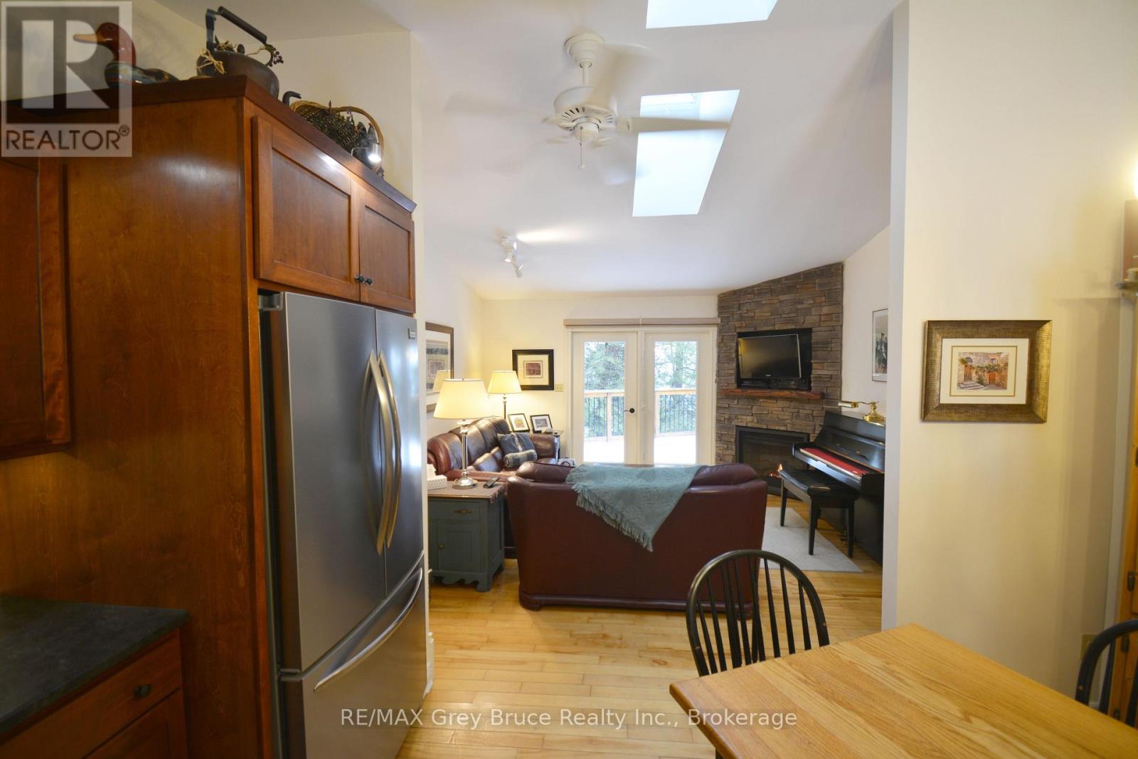 54 Carter Road, Northern Bruce Peninsula, Ontario  N0H 1W0 - Photo 18 - X12592802