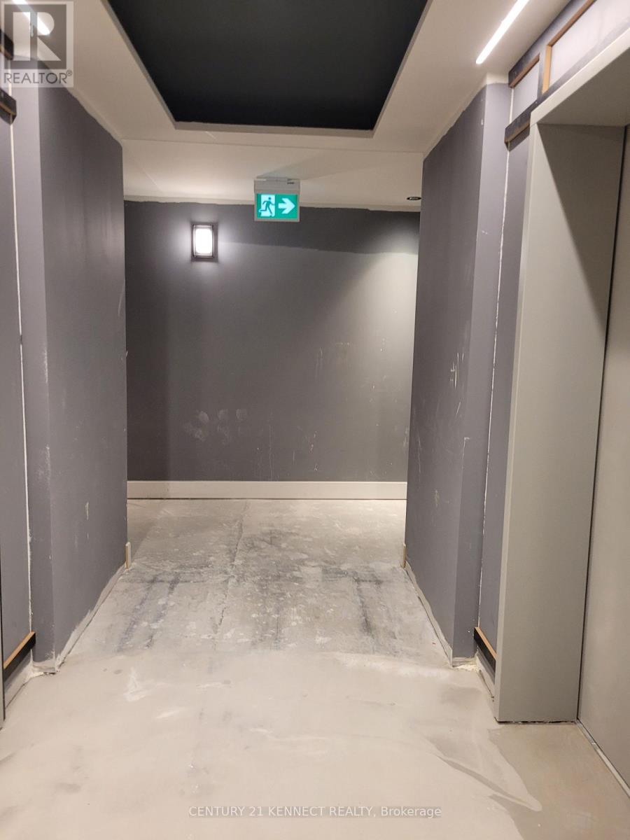 B-432 - 50 Upper Mall Way, Vaughan, Ontario  L4J 0J2 - Photo 5 - N12592674