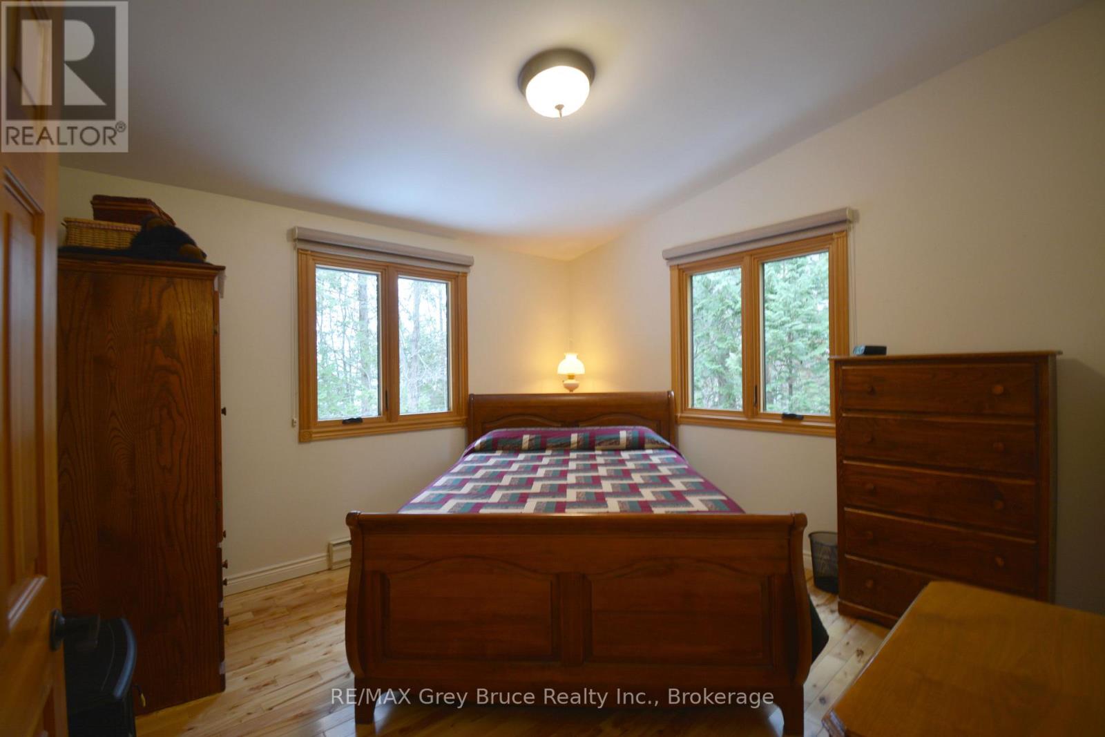 54 Carter Road, Northern Bruce Peninsula, Ontario  N0H 1W0 - Photo 19 - X12592802