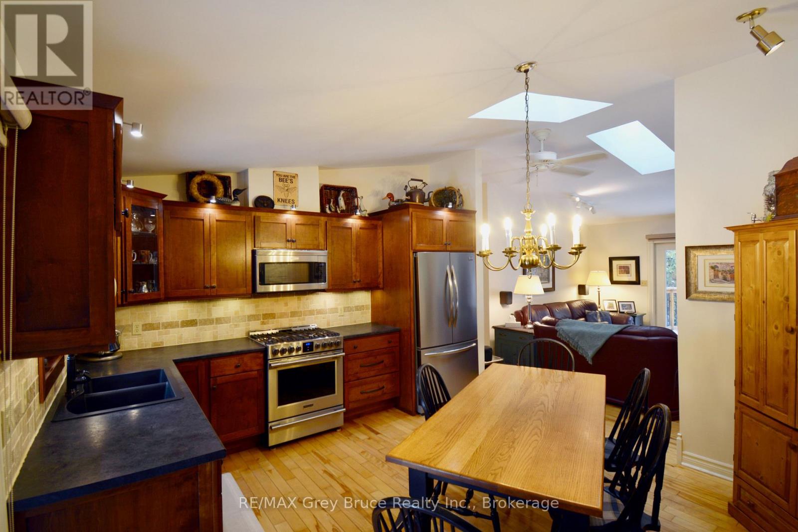 54 Carter Road, Northern Bruce Peninsula, Ontario  N0H 1W0 - Photo 15 - X12592802