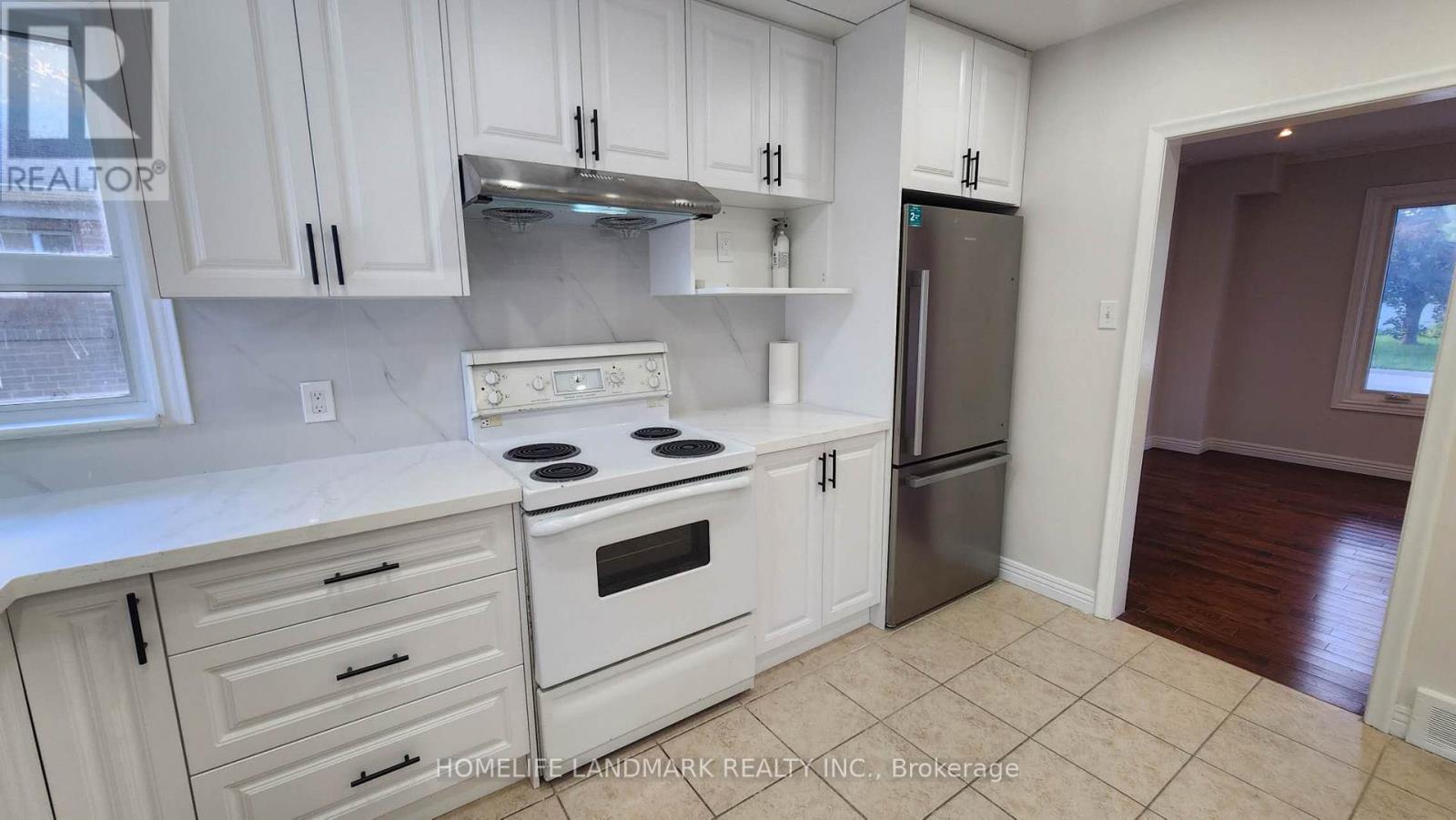 42 Cartier Crescent, Richmond Hill, Ontario  L4C 2N2 - Photo 11 - N12592746