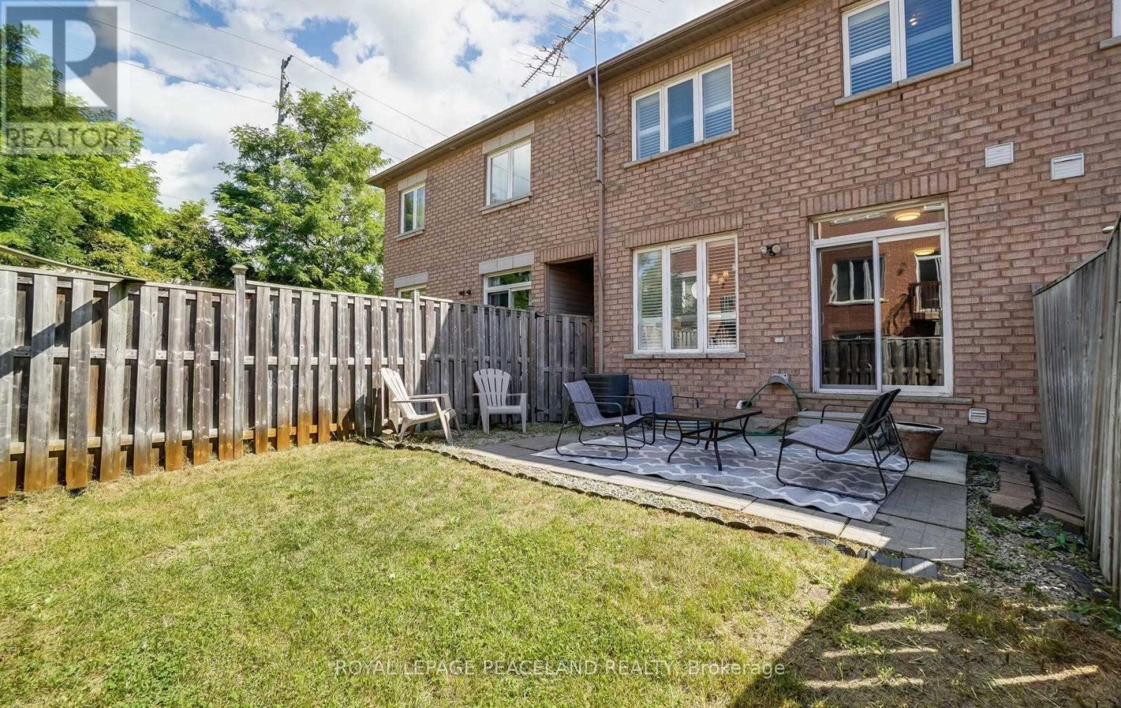 30 - 8 Townwood Drive, Richmond Hill, Ontario  L4E 4Y3 - Photo 28 - N12592690