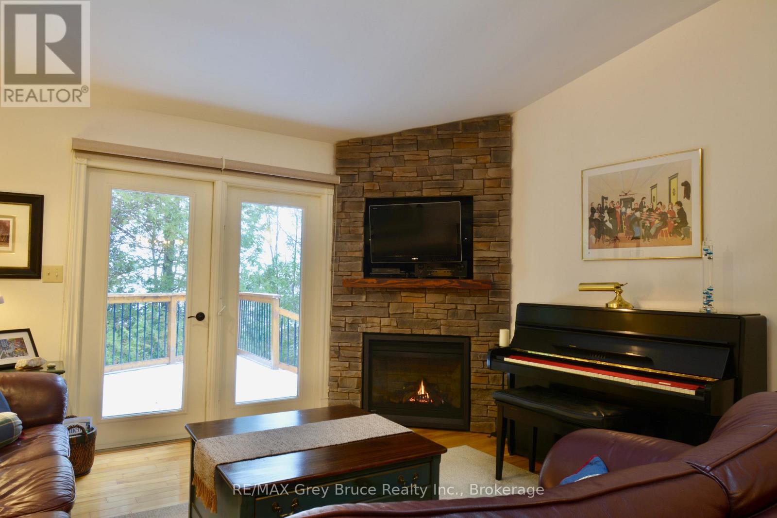 54 Carter Road, Northern Bruce Peninsula, Ontario  N0H 1W0 - Photo 9 - X12592802