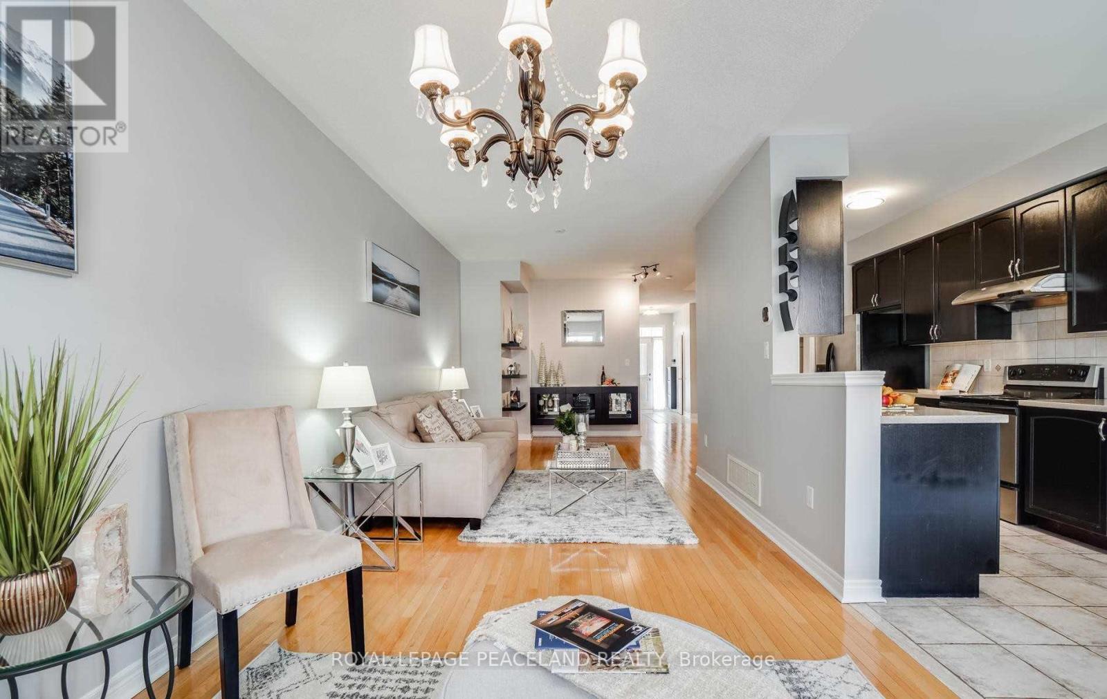 30 - 8 Townwood Drive, Richmond Hill, Ontario  L4E 4Y3 - Photo 9 - N12592690