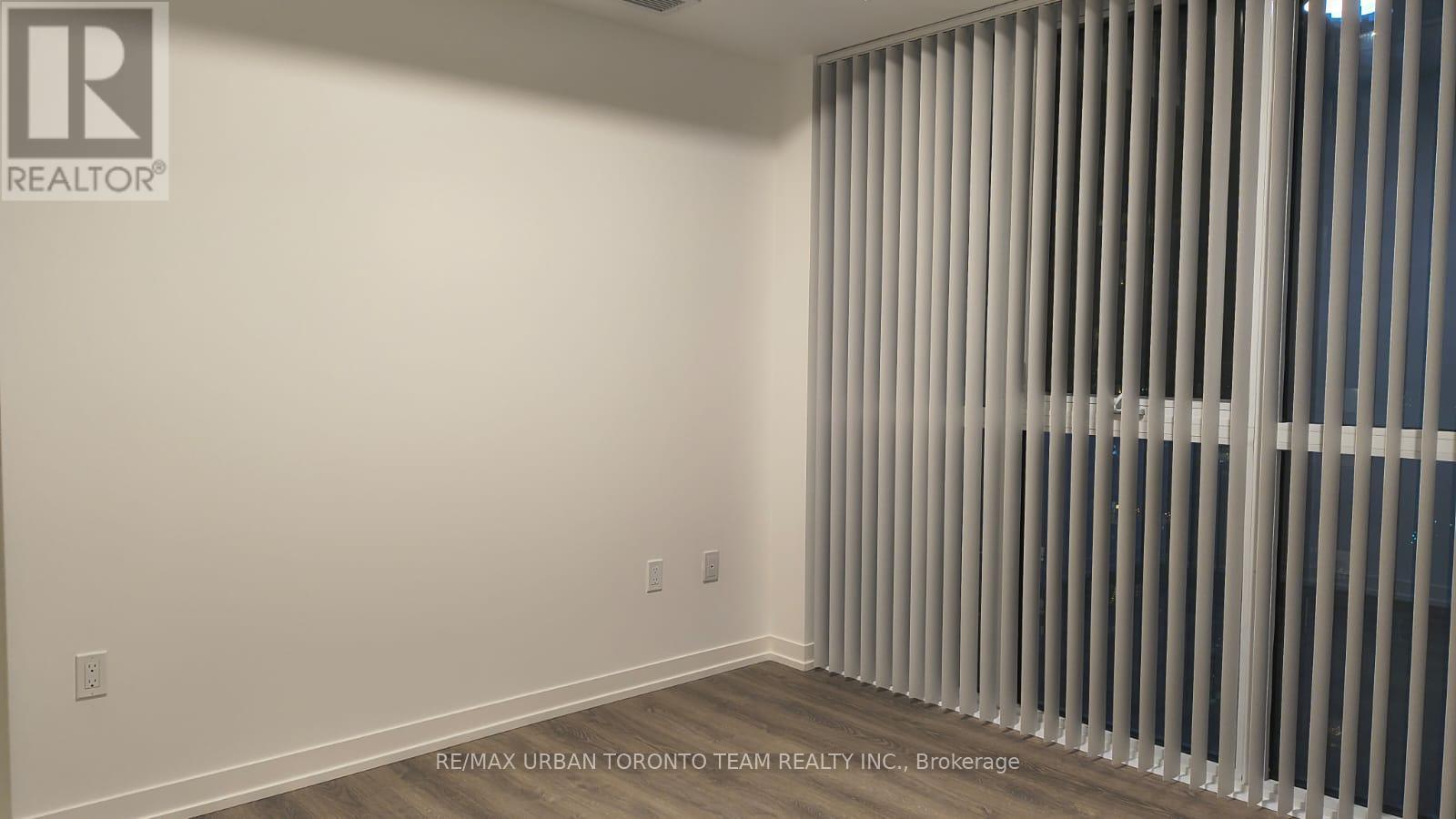 3202 - 8 Interchange Way, Vaughan, Ontario L4K 5Z7 - Photo 11 - N12592768