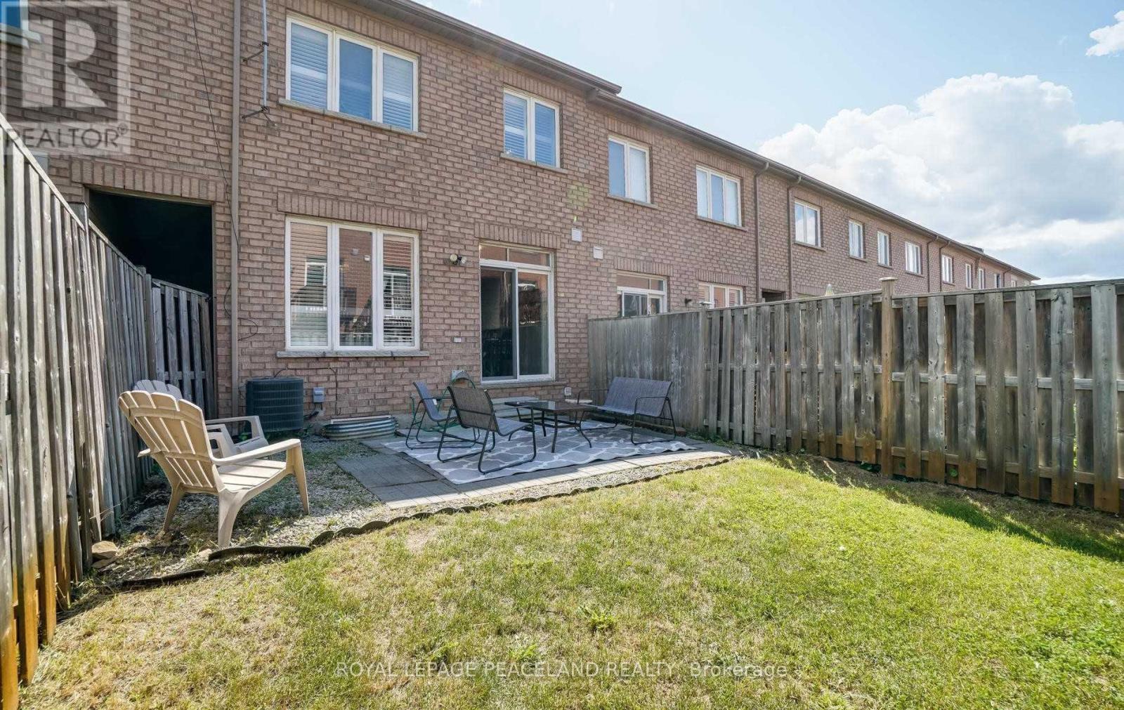 30 - 8 Townwood Drive, Richmond Hill, Ontario  L4E 4Y3 - Photo 29 - N12592690