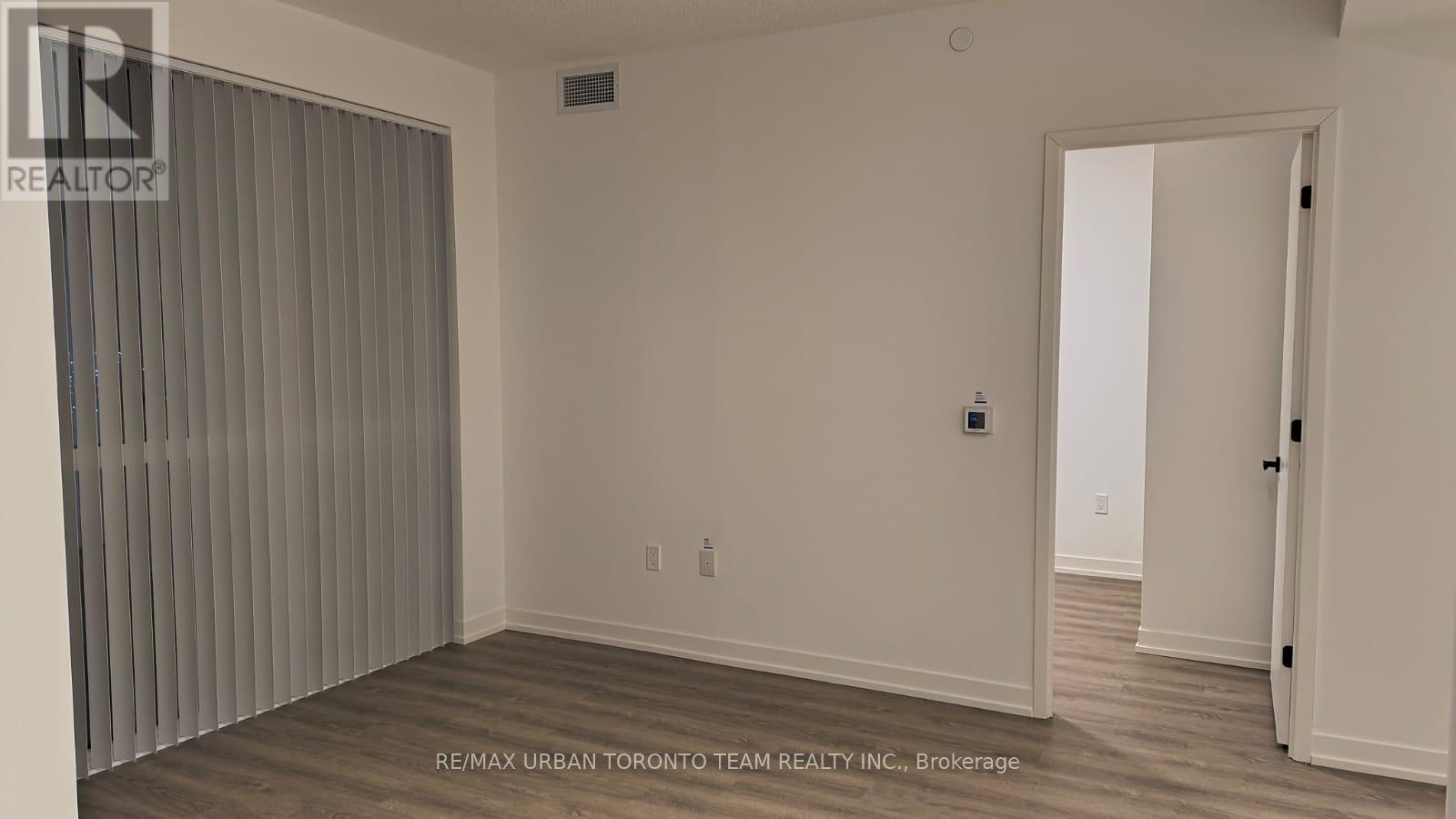 3202 - 8 Interchange Way, Vaughan, Ontario L4K 5Z7 - Photo 9 - N12592768