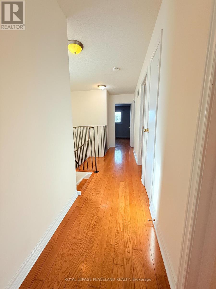 16 Madsen Crescent, Markham, Ontario  L3R 4P3 - Photo 10 - N12592784