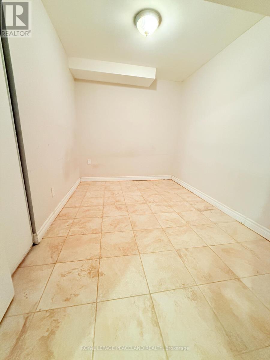 16 Madsen Crescent, Markham, Ontario  L3R 4P3 - Photo 17 - N12592784