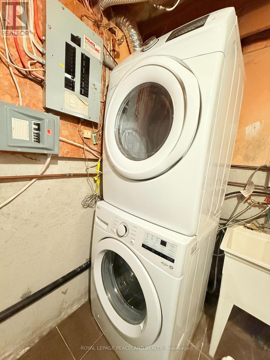 16 Madsen Crescent, Markham, Ontario  L3R 4P3 - Photo 15 - N12592784