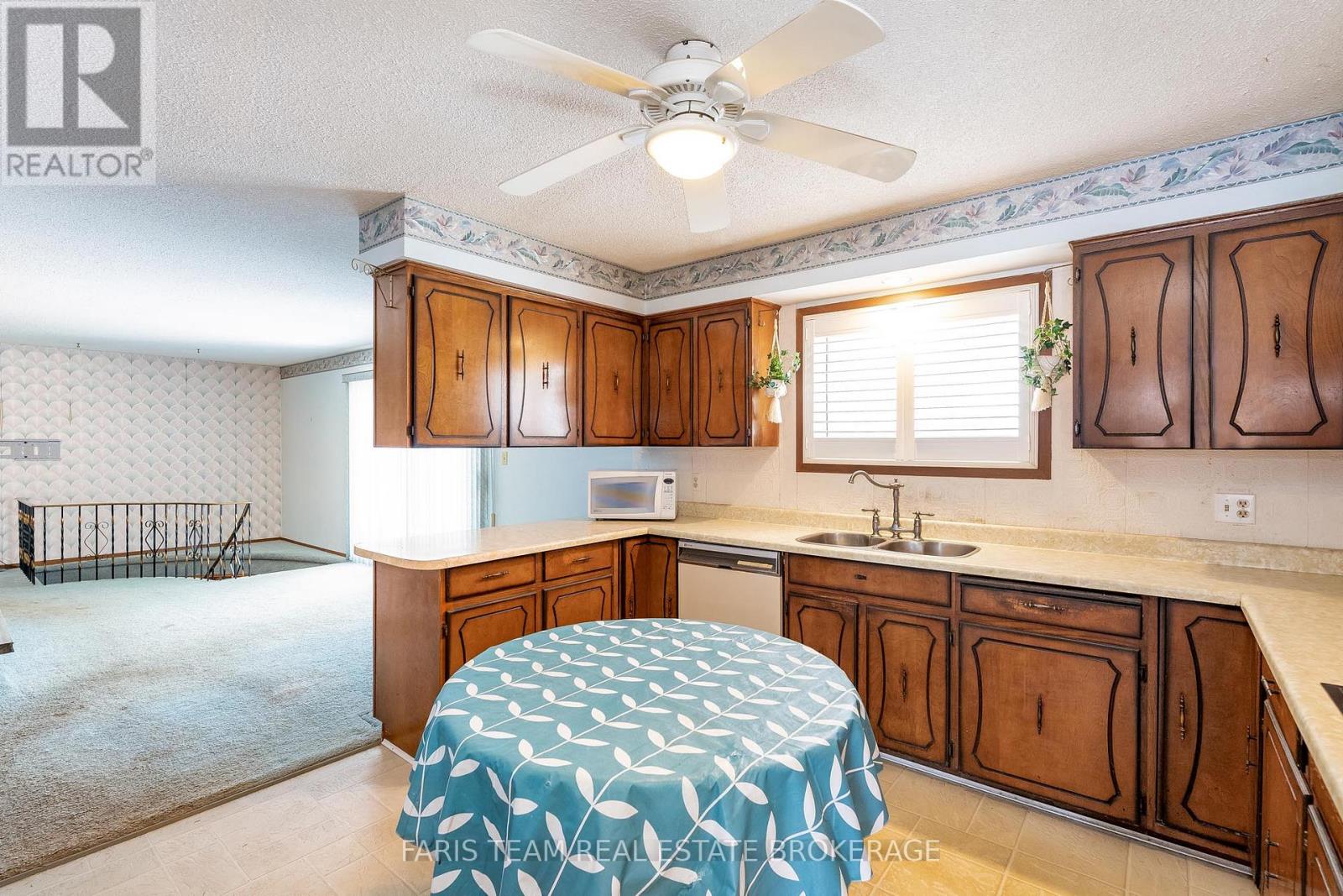 547 Line 11 N, Oro-Medonte, Ontario  L3V 0H5 - Photo 11 - S12370045