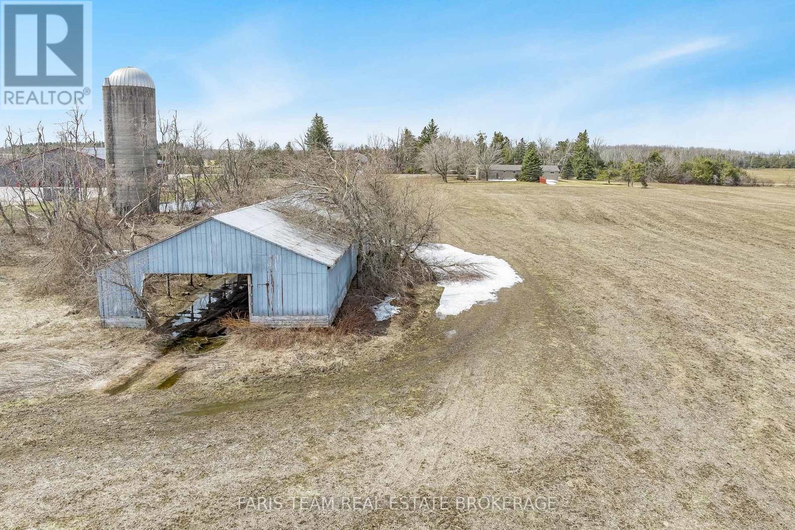 547 Line 11 N, Oro-Medonte, Ontario  L3V 0H5 - Photo 5 - S12370045