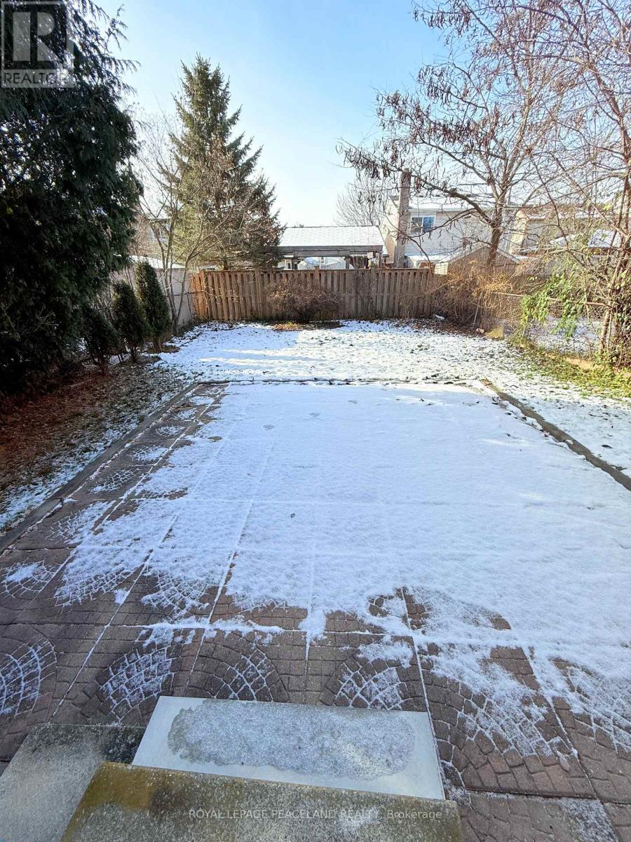 16 Madsen Crescent, Markham, Ontario  L3R 4P3 - Photo 19 - N12592784