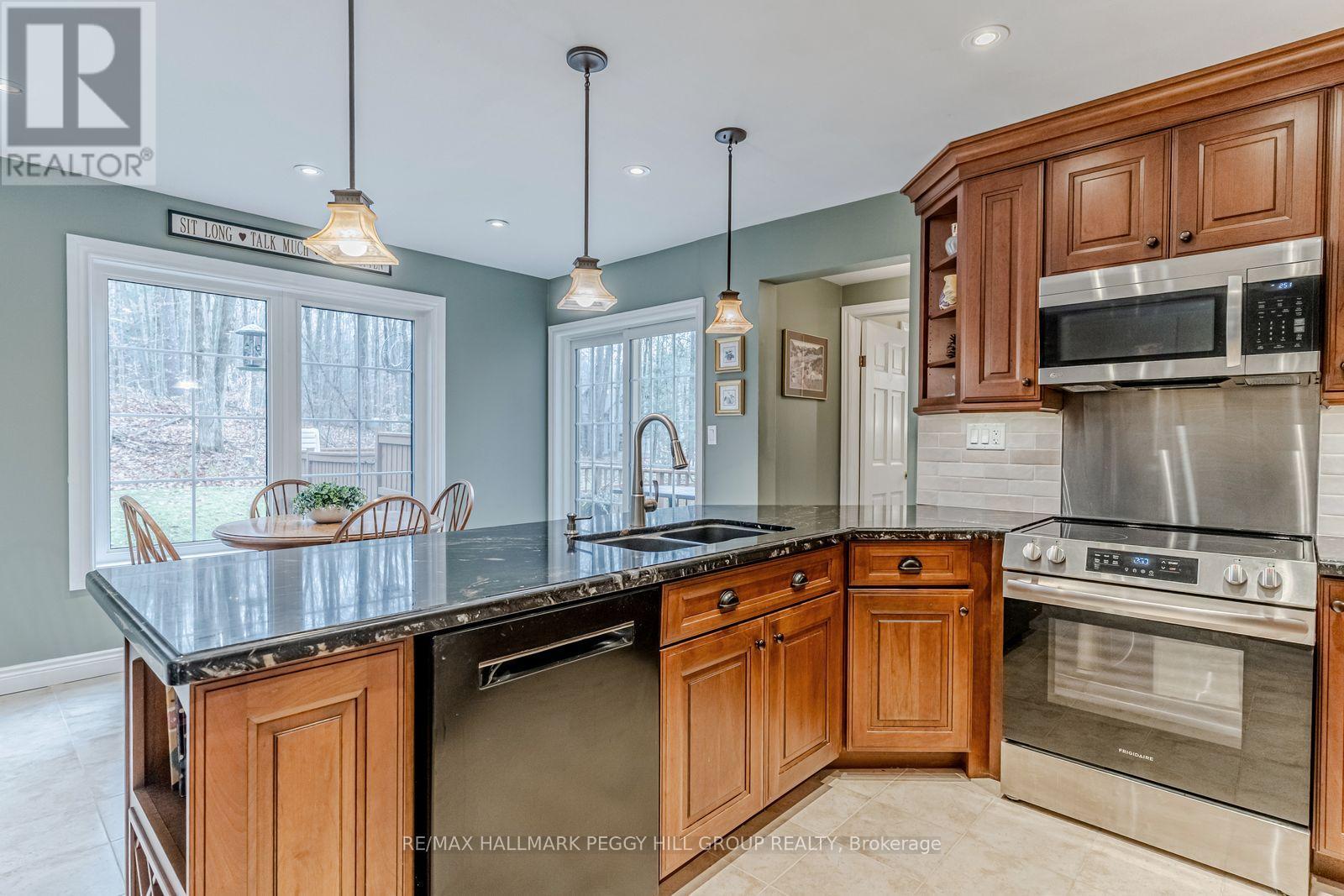 1311 Snow Valley Road, Springwater, Ontario  L9X 1K2 - Photo 2 - S12591784