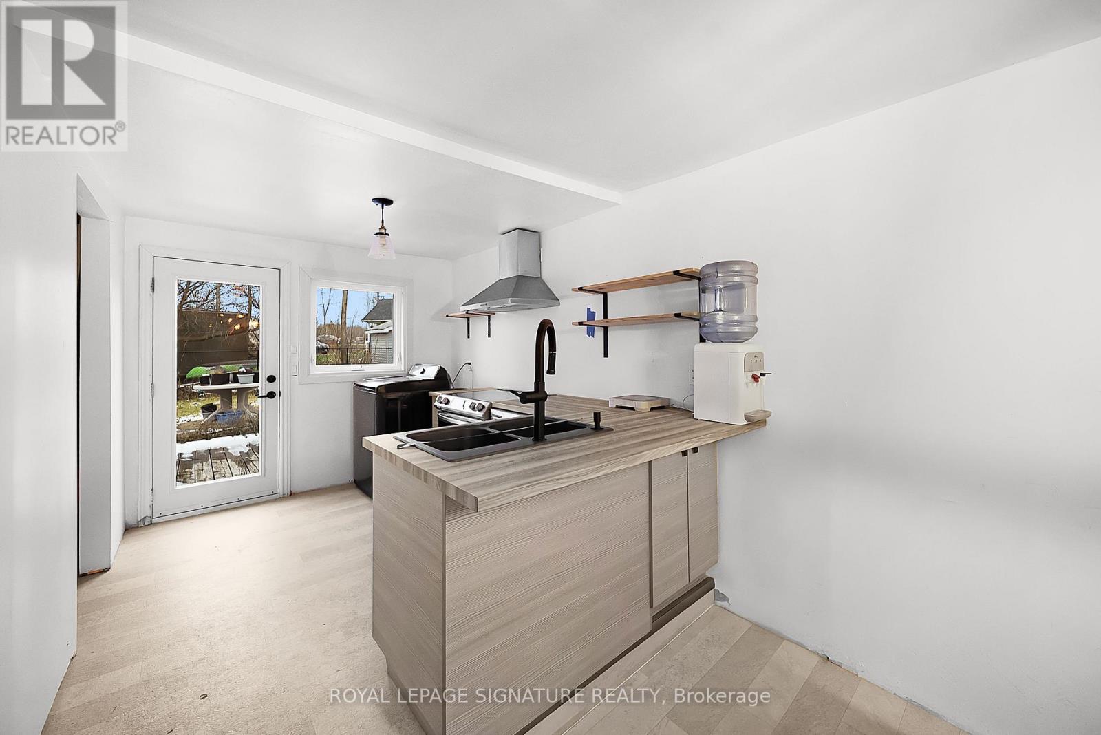 20 Sandell Street, Collingwood, Ontario  L9Y 3Z1 - Photo 4 - S12591582