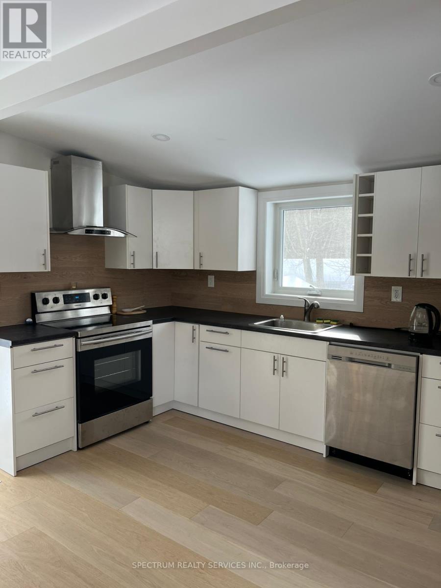 161 Antigua Drive, Wasaga Beach, Ontario  L9Z 2S2 - Photo 4 - S12591562