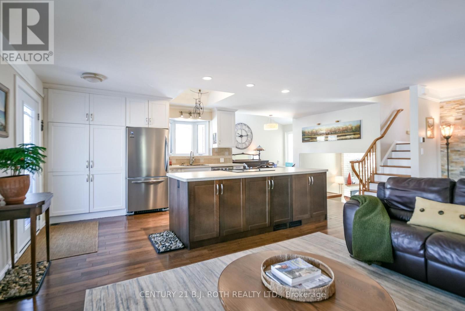 3 Marwendy Drive, Barrie, Ontario  L4M 4E6 - Photo 10 - S12584872