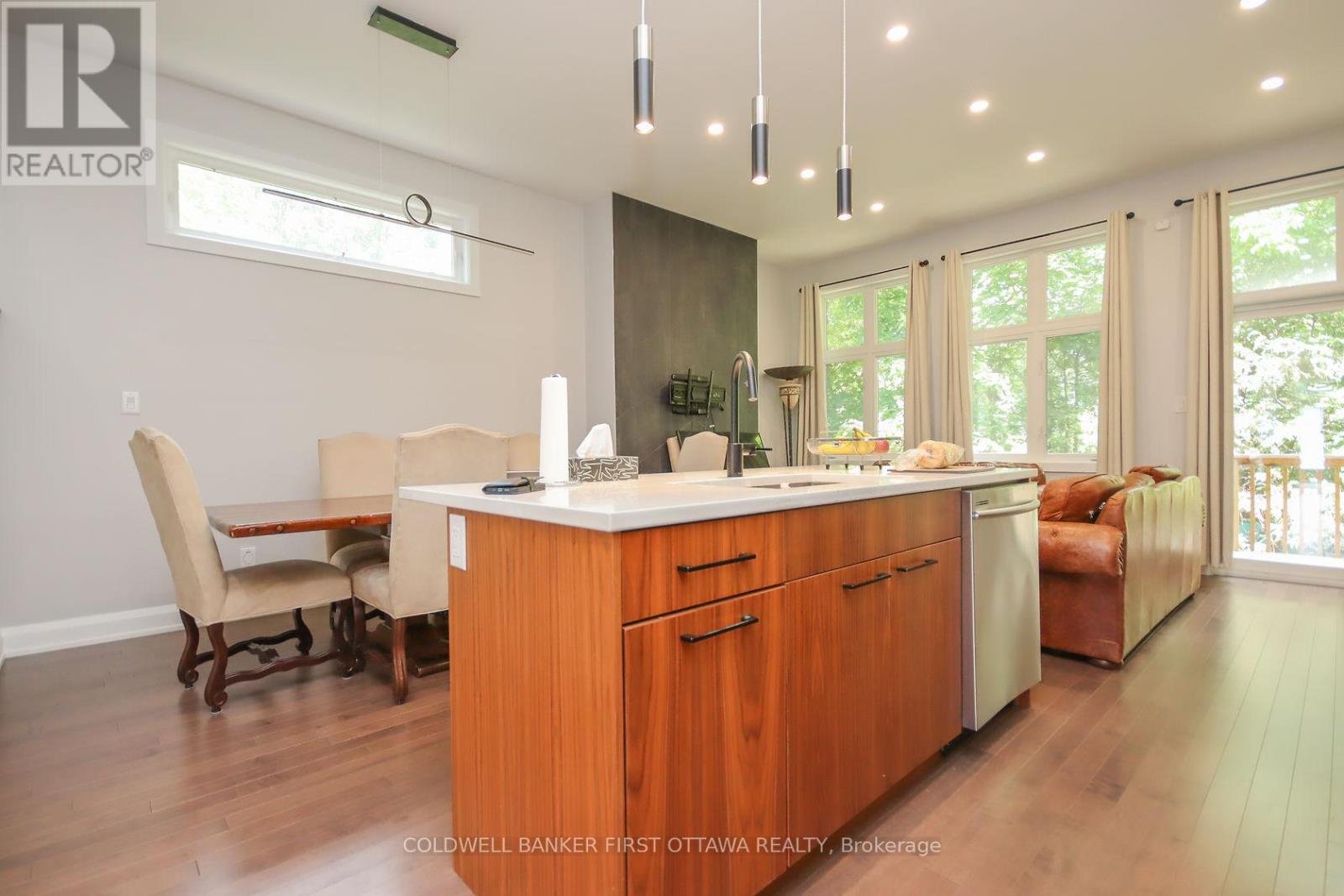 165 Wesley Avenue, Ottawa, Ontario  K1Z 6Z9 - Photo 12 - X12591086