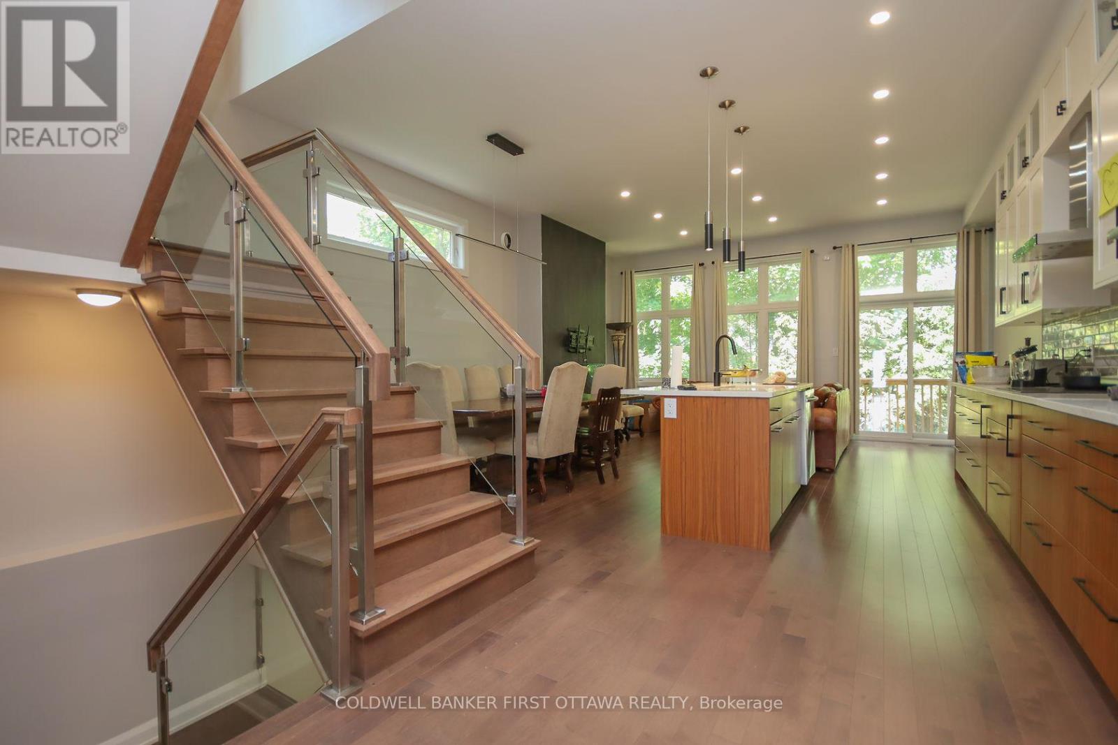 165 Wesley Avenue, Ottawa, Ontario  K1Z 6Z9 - Photo 8 - X12591086