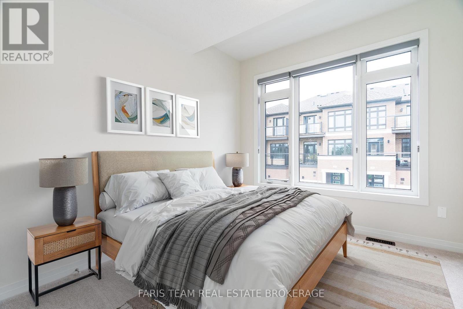 28 Bluebird Lane, Barrie, Ontario  L9J 0M3 - Photo 13 - S12591830