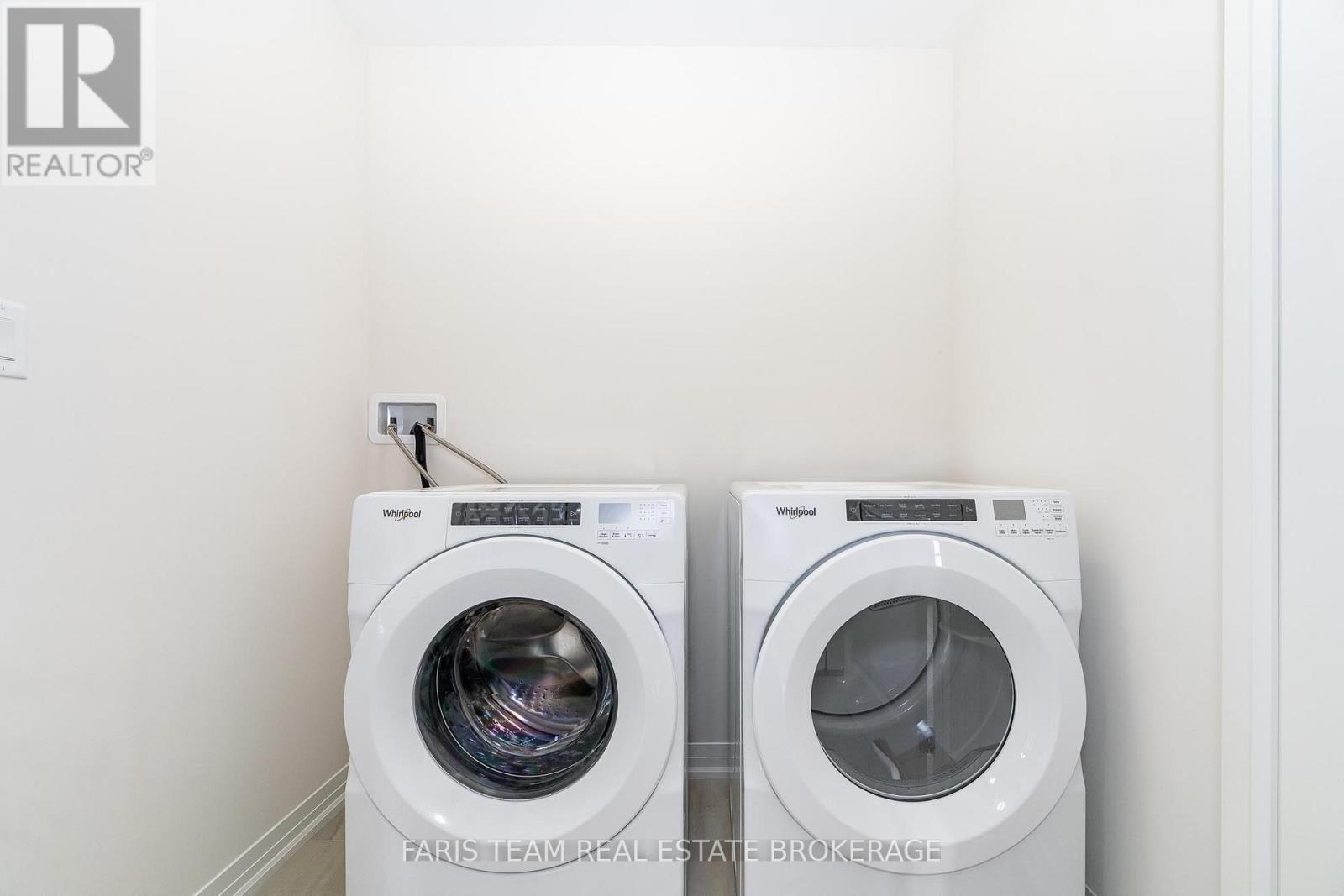 28 Bluebird Lane, Barrie, Ontario  L9J 0M3 - Photo 16 - S12591830