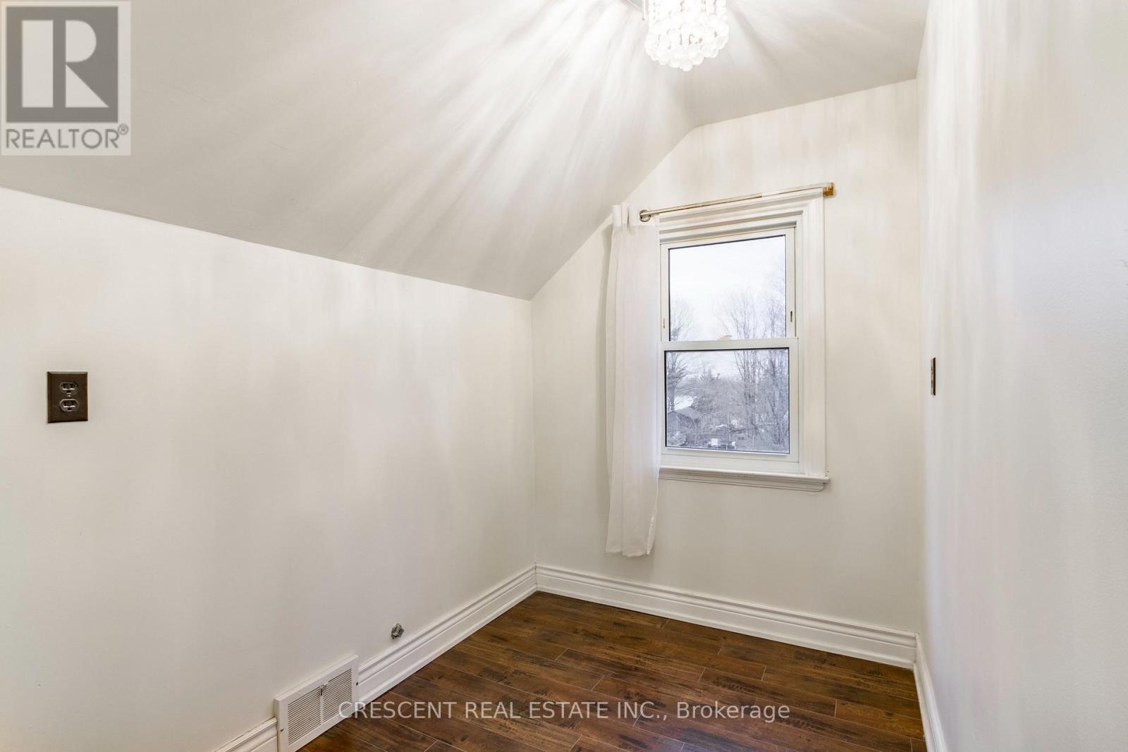 Main & Upper - 261 Barrie Road, Orillia, Ontario L3V 2R4 - Photo 22 - S12591838