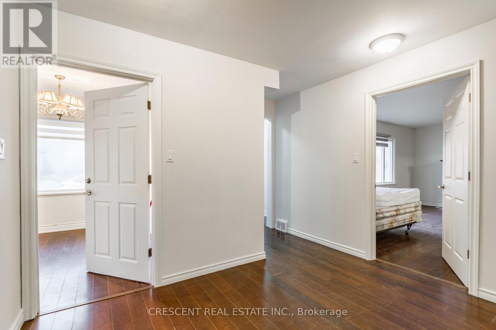 Main & Upper - 261 Barrie Road, Orillia, Ontario L3V 2R4 - Photo 7 - S12591838