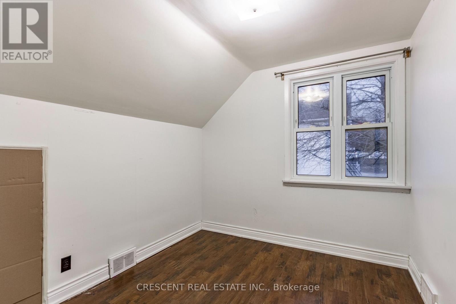 Main & Upper - 261 Barrie Road, Orillia, Ontario L3V 2R4 - Photo 27 - S12591838