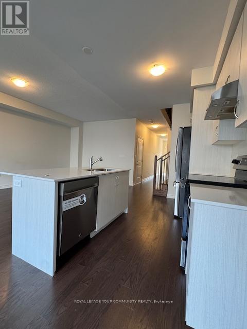 65 Phoenix Boulevard, Barrie, Ontario  L9J 0P7 - Photo 9 - S12591942