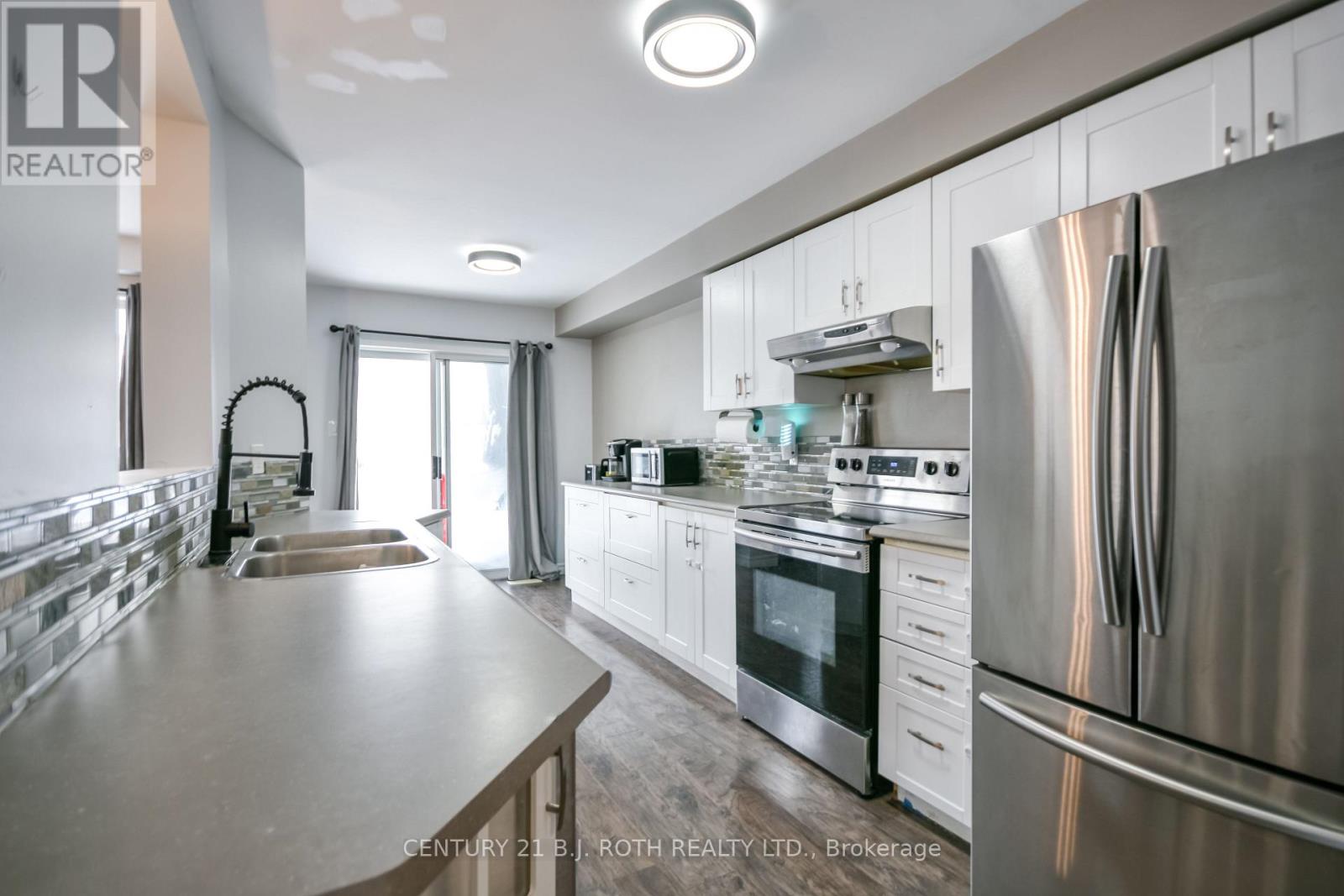 5 Black Cherry Crescent N, Barrie, Ontario  L4N 9K9 - Photo 8 - S12592676