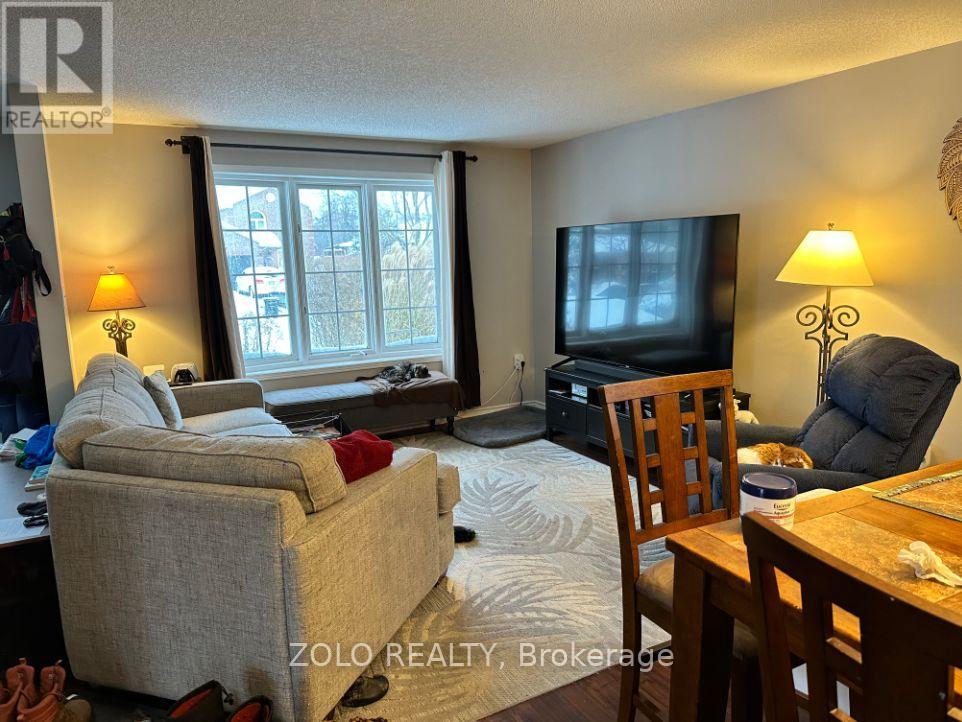 21 Columbia Road, Barrie, Ontario L4N 8C7 - Photo 11 - S12592692