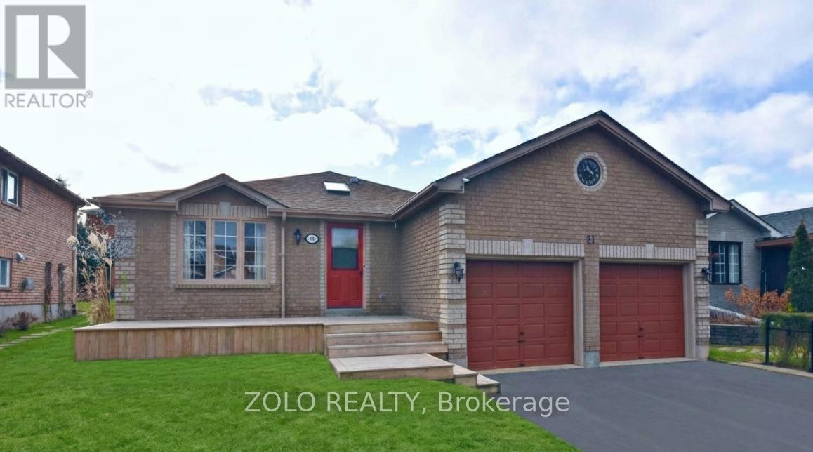 21 Columbia Road, Barrie, Ontario L4N 8C7 - Photo 1 - S12592692