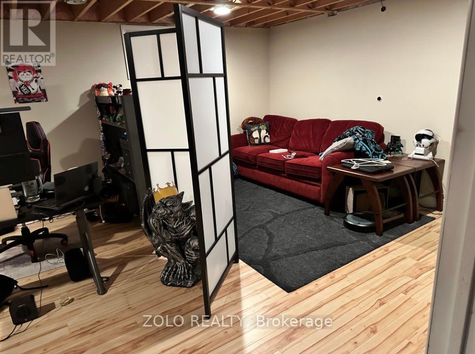 21 Columbia Road, Barrie, Ontario L4N 8C7 - Photo 13 - S12592692