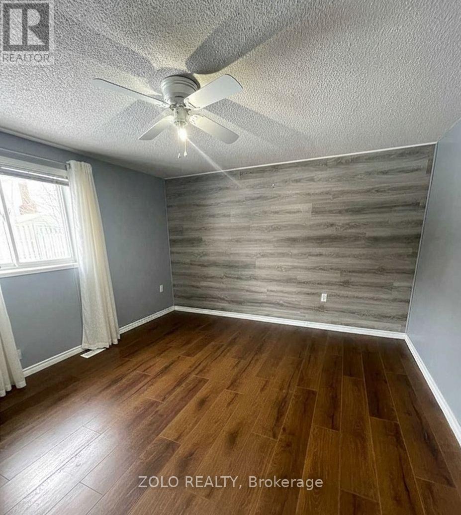 21 Columbia Road, Barrie, Ontario L4N 8C7 - Photo 4 - S12592692