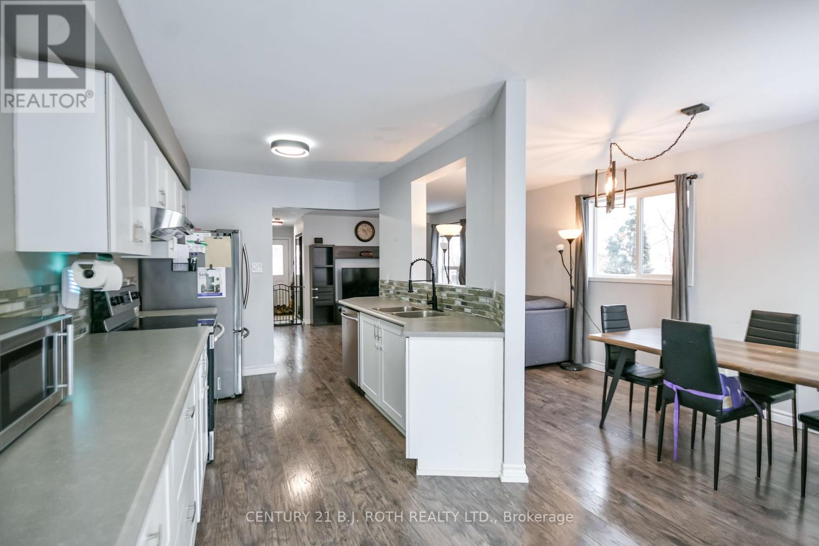 5 Black Cherry Crescent N, Barrie, Ontario  L4N 9K9 - Photo 10 - S12592676