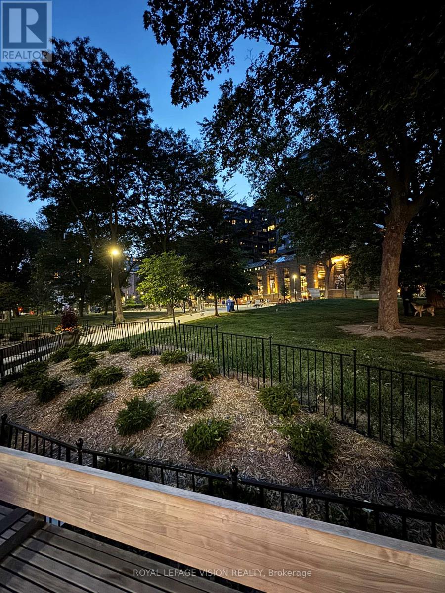 702 - 39 Brant Street, Toronto, Ontario  M5V 1S7 - Photo 16 - C12592828