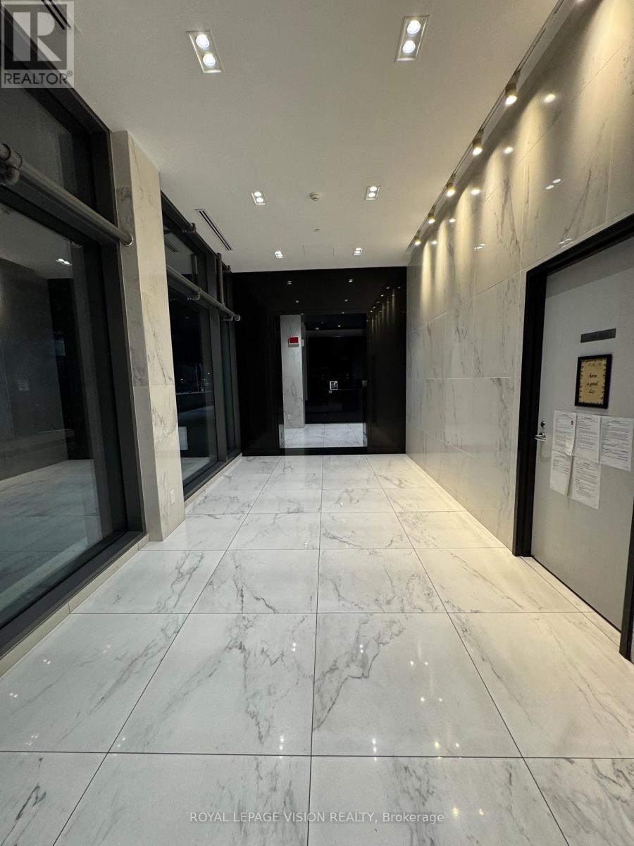 702 - 39 Brant Street, Toronto, Ontario  M5V 1S7 - Photo 3 - C12592828