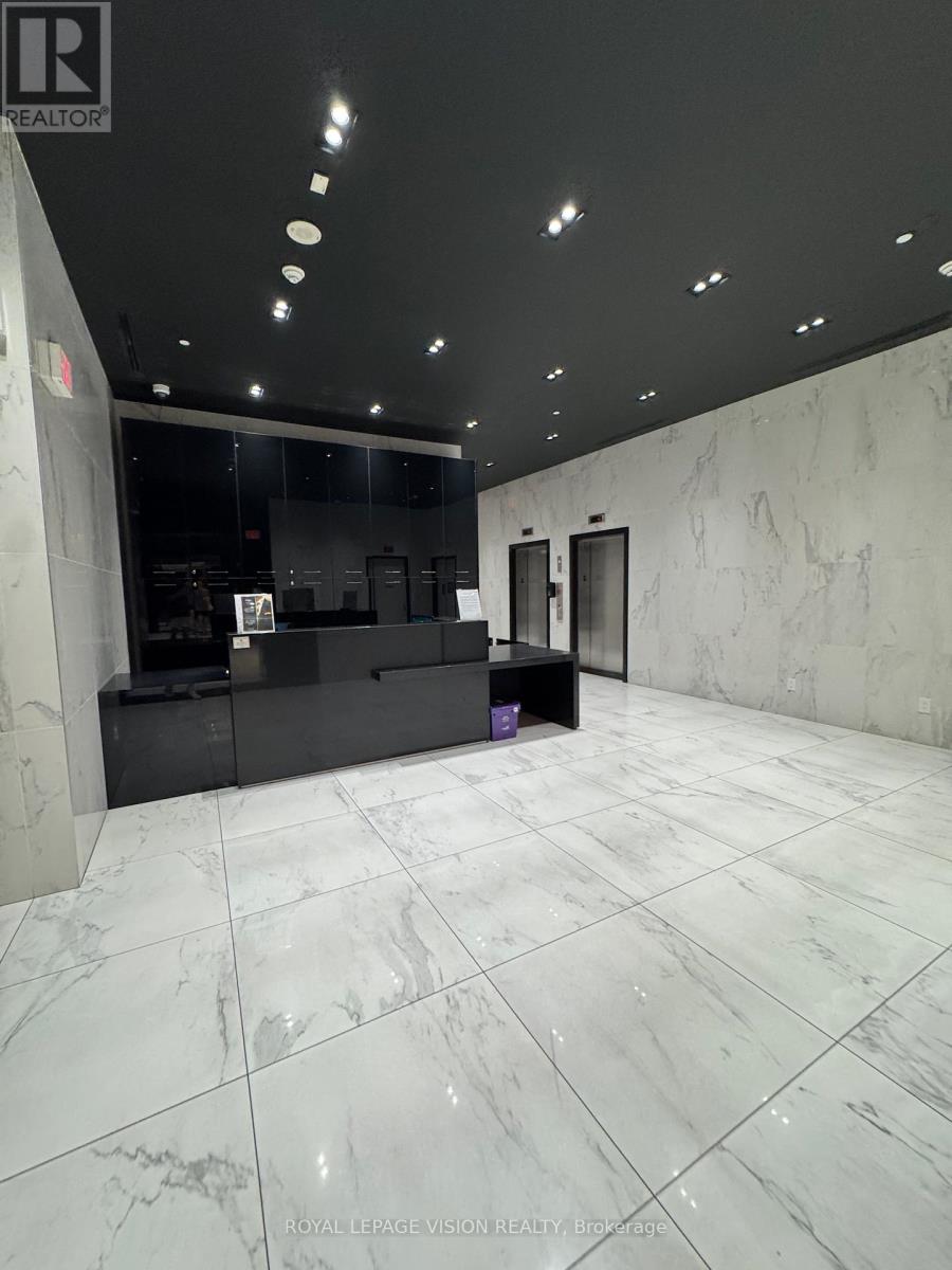 702 - 39 Brant Street, Toronto, Ontario  M5V 1S7 - Photo 4 - C12592828